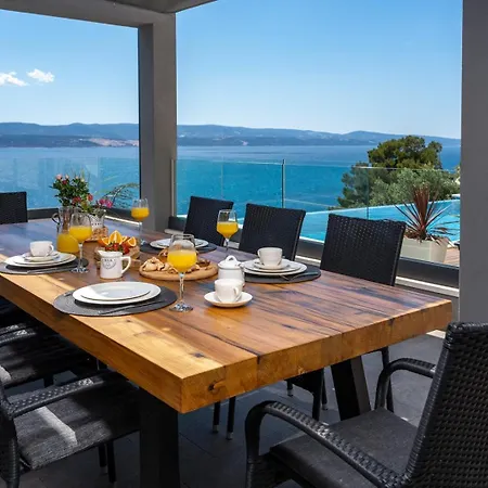 Luxurious Beachfront Hrid With With Jacuzzi, Infinity Pool Vila *